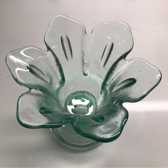 Green Recycled Glass Tulip Flower Shaped Pedestal Votive Candle Holder - Picture 9 of 14